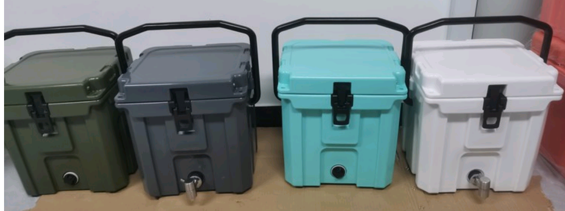 Portable 2.5 Gallon Cooler Box PP Material for Outdoor Camping Picnics Barbecue Parties for Food Storage